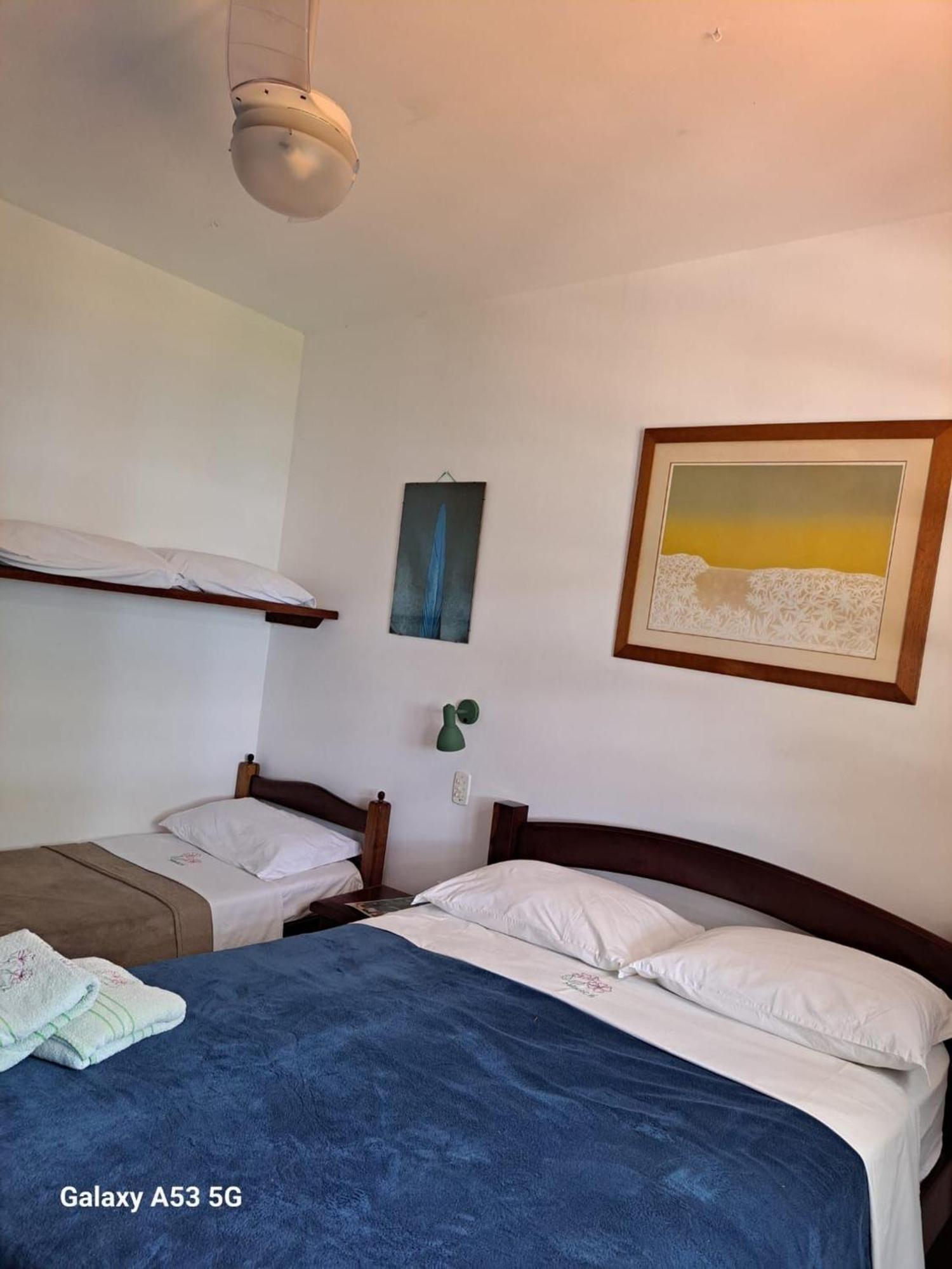 Quarto Standard com Cama de Casal ou 2 de Solteiro e Vista do Jardim